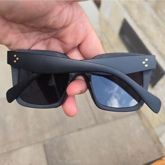 I-SEA Women's Sunglasses - Waverly MATTE BLACK / SMOKE POLARIZED LENS - Picture 10 of 11